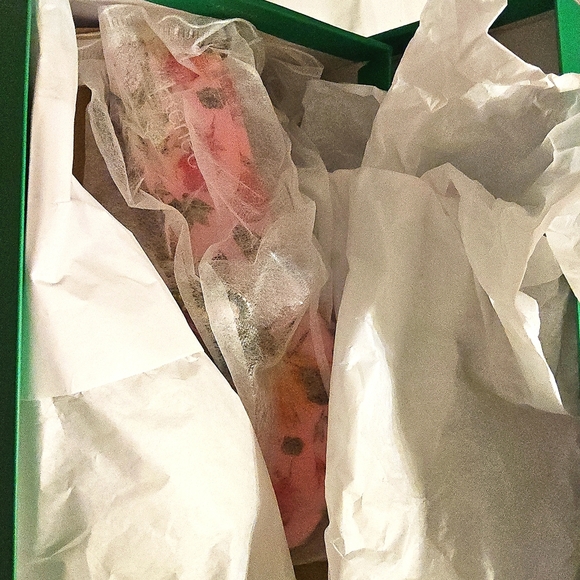 J.RENEE VARANESE CLEAR/PINK/GREEN FLORAL EMBELLISHED HEELS "IN Original Box" - Picture 5 of 6